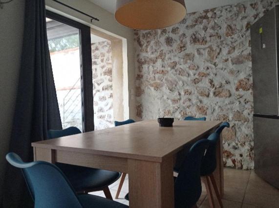 Maison De Charme Avec Patio Et Terrasse De Toit Estagel 外观 照片