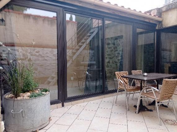 Maison De Charme Avec Patio Et Terrasse De Toit Estagel 外观 照片